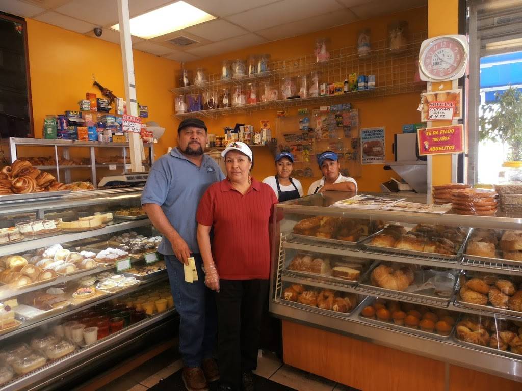 Panaderia Cuscatleca | bakery | 1566 Pico Blvd, Los Angeles, CA 90015, USA | 2133886615 OR +1 213-388-6615