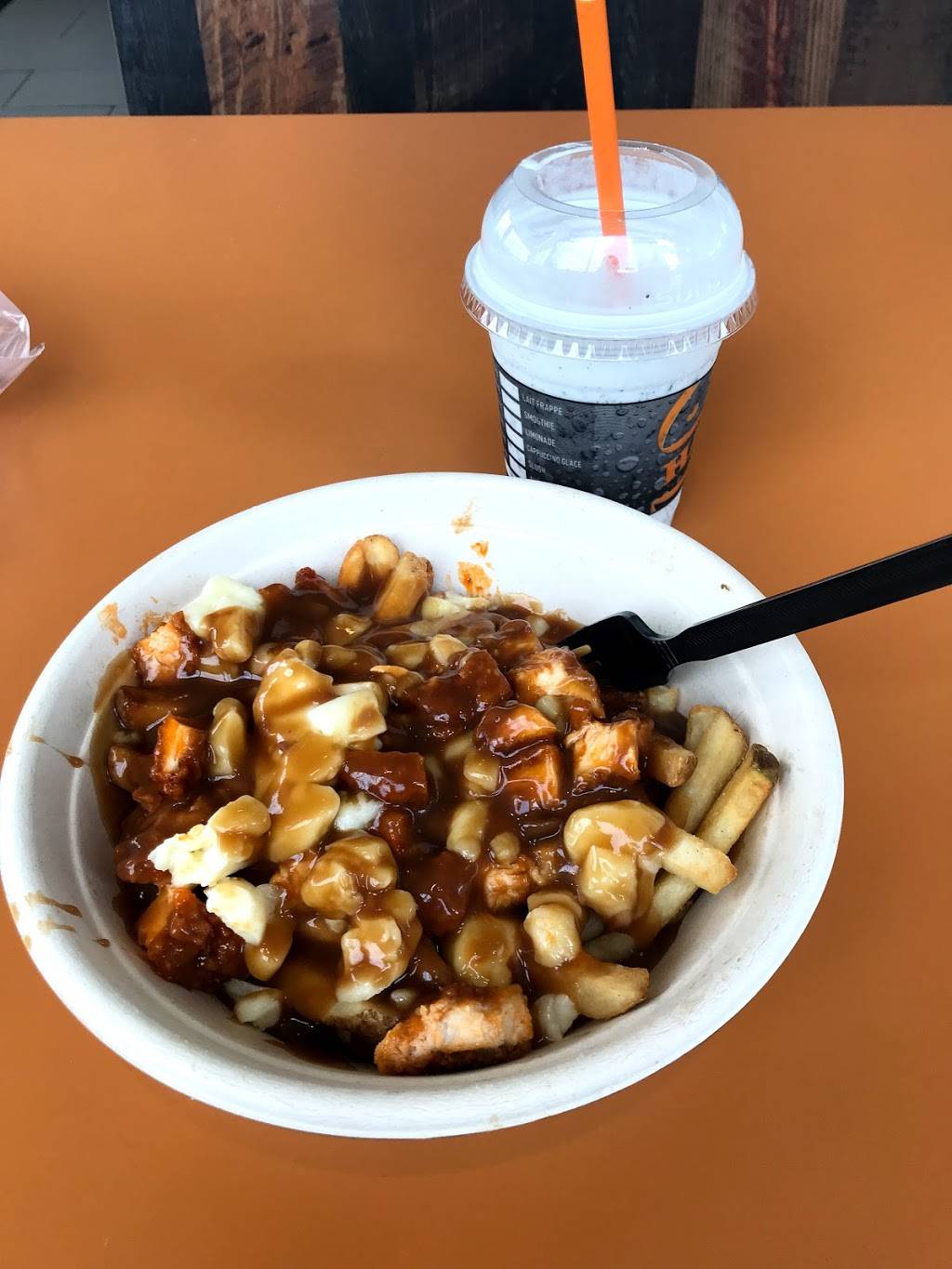 Harveys | restaurant | 4355 King St E, Kitchener, ON N2P 2E9, Canada | 5196509601 OR +1 519-650-9601