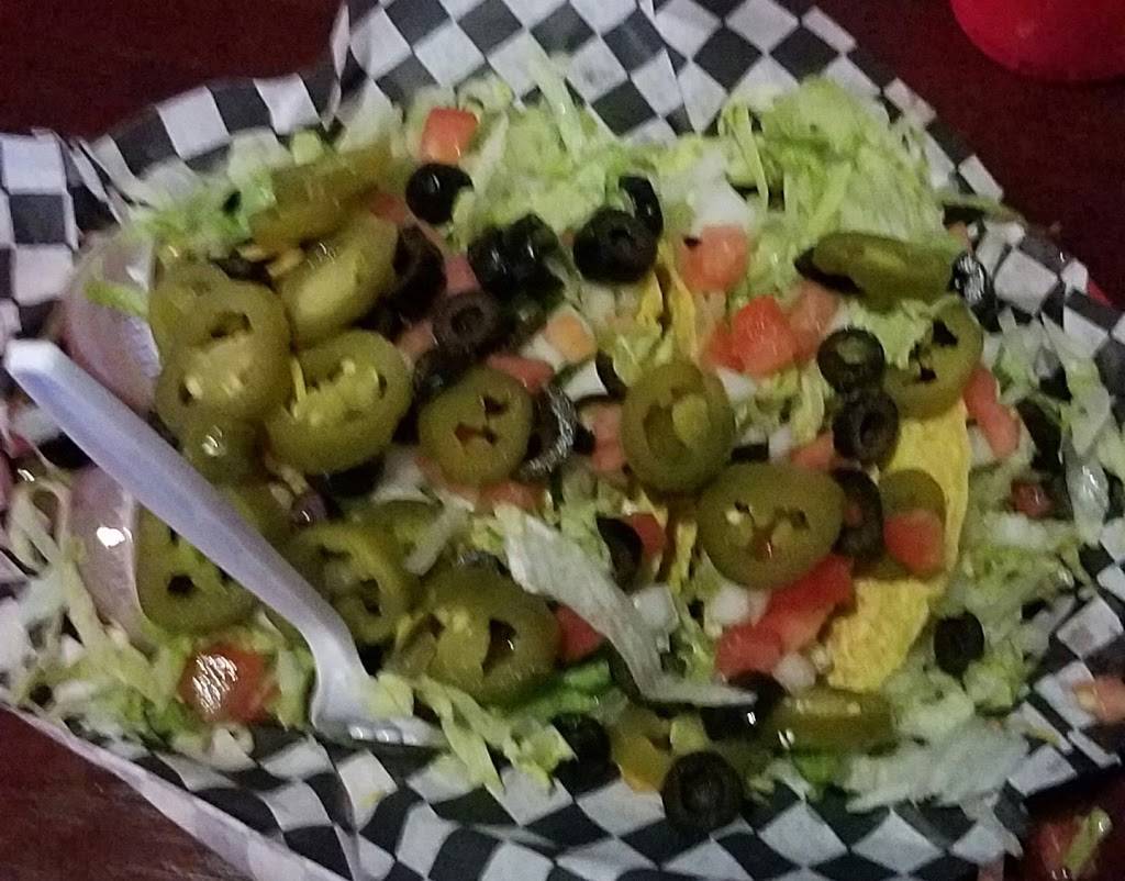 Sidelines Sports Bar & Grill | restaurant | 313 NW Chehalis Ave, Chehalis, WA 98532, USA | 3603456648 OR +1 360-345-6648