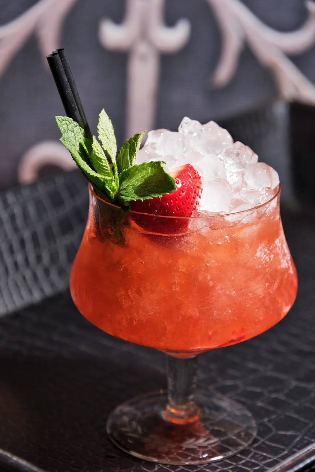 C.W.S. Bar + Kitchen | cafe | 522 Lucerne Ave, Lake Worth, FL 33460, USA | 5613185637 OR +1 561-318-5637