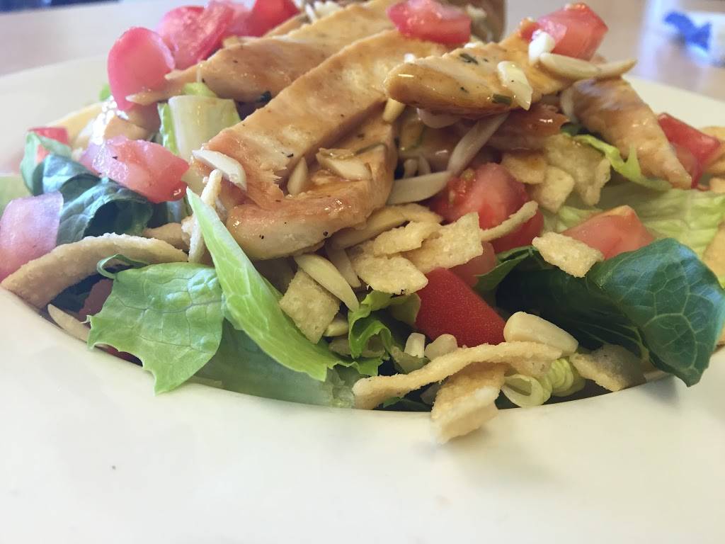 Rinos Pizza | restaurant | 246 Main St #6, New Paltz, NY 12561, USA | 8452558600 OR +1 845-255-8600