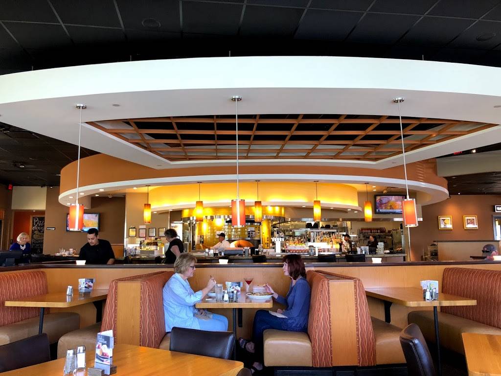 California Pizza Kitchen at the Fountains at Roseville | restaurant | Fountains at Roseville, 1190 Roseville Pkwy, Roseville, CA 95678, USA | 9167814950 OR +1 916-781-4950