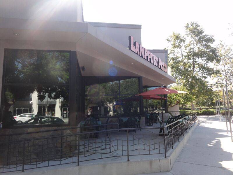 Lamppost Pizza | meal delivery | 15 Main St B100, Vista, CA 92083, USA | 7604077600 OR +1 760-407-7600