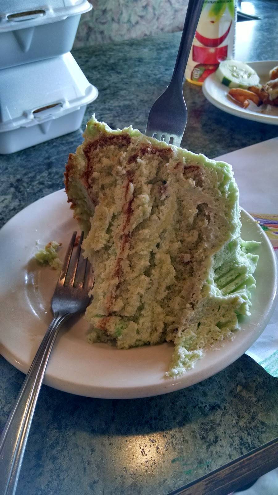 2 Brothers Pizza | restaurant | 20 Hartford Rd #10, Salem, CT 06420, USA | 8602049090 OR +1 860-204-9090