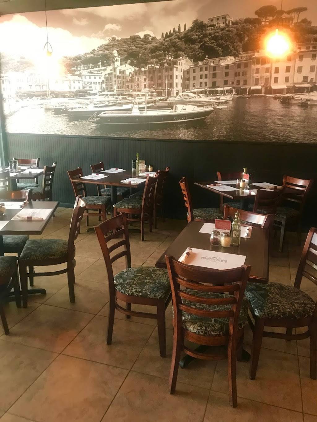 Portofinos Italian Kitchens | restaurant | 6742 Memorial Hwy, Tampa, FL 33615, USA | 8134430595 OR +1 813-443-0595