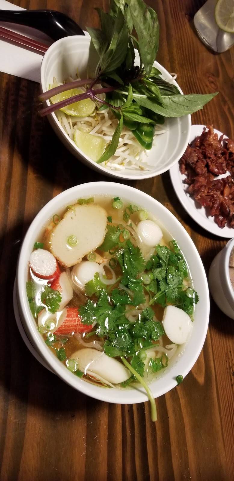 Chefs Phở & Grill | restaurant | 324 S Twin Oaks Valley Rd #130, San Marcos, CA 92078, USA | 7607446789 OR +1 760-744-6789