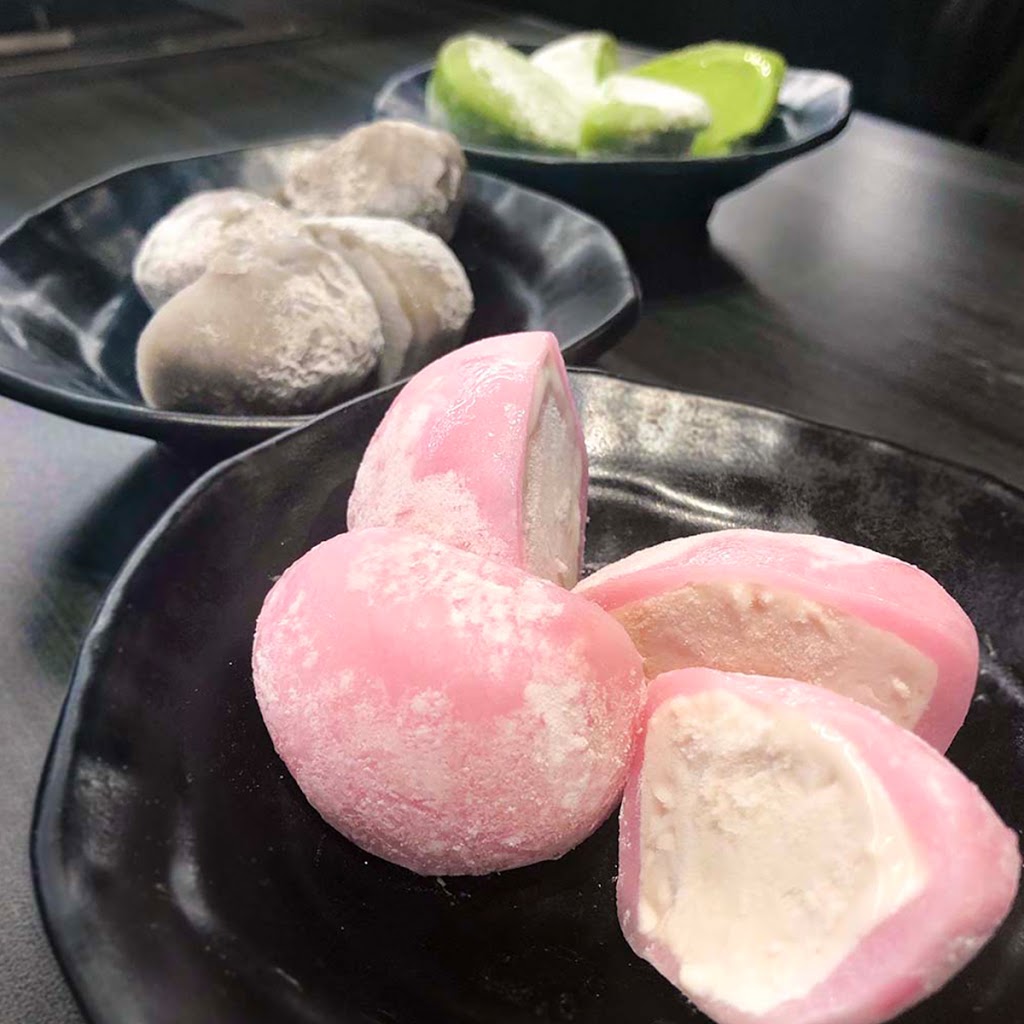 Kura Revolving Sushi Bar | restaurant | 736 W Big Beaver Rd, Troy, MI 48084, USA | 9472180707 OR +1 947-218-0707