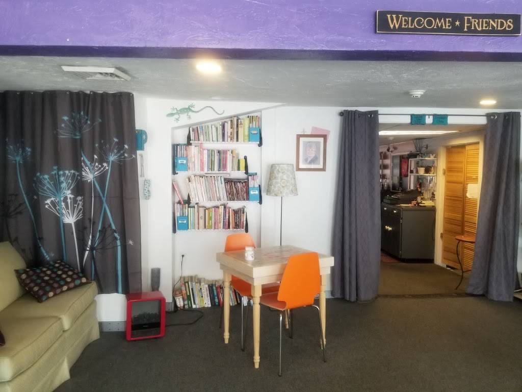 The Purple Rooster Cafe | restaurant | 105 South St, Plainville, MA 02762, USA | 5083161550 OR +1 508-316-1550