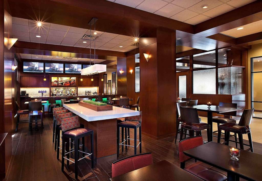 BLVD Kitchen & Bar | restaurant | 435 NE Wasco St #1105, Portland, OR 97232, USA | 5032343200 OR +1 503-234-3200