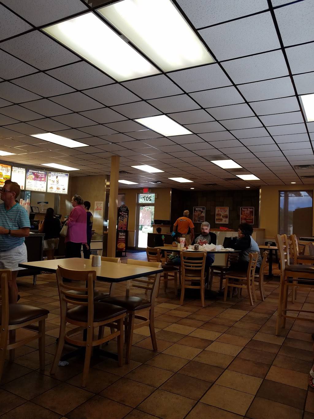 Dairy Queen Store | restaurant | 207 N Moody St, Victoria, TX 77901, USA | 3615782996 OR +1 361-578-2996