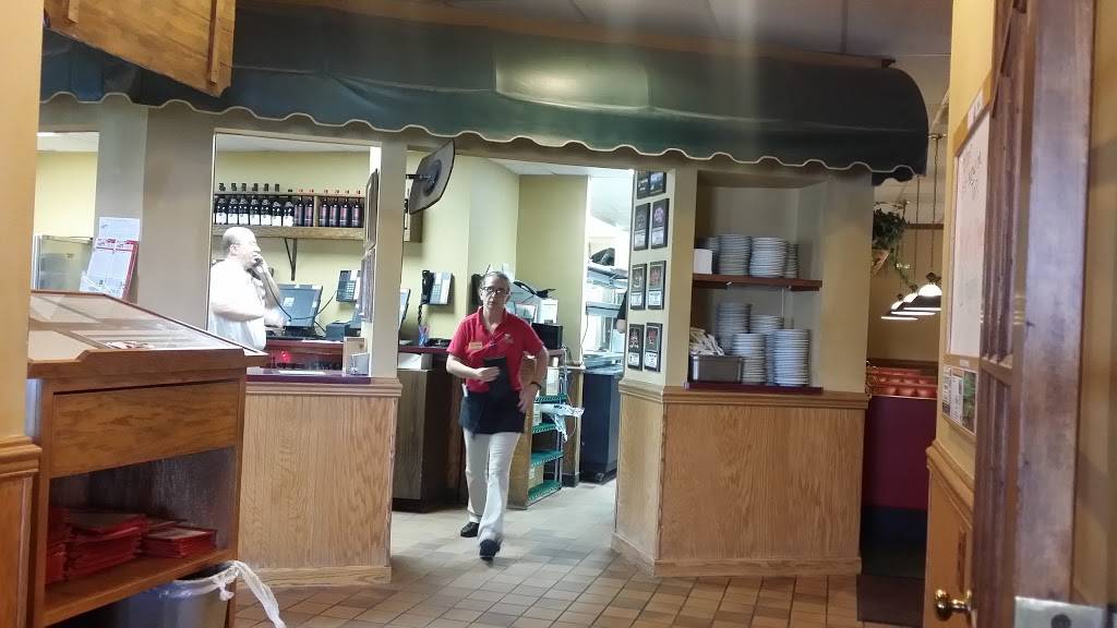 Martys Pizza in Delafield | restaurant | 2580 Sun Valley Dr, Delafield, WI 53018, USA | 2626463327 OR +1 262-646-3327