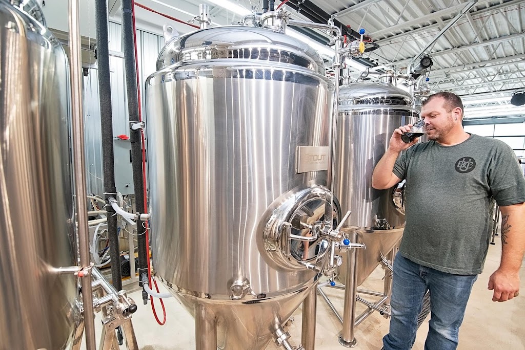 Urbana Brewing Co. | restaurant | 35 Monument Sq, Urbana, OH 43078, USA | 9375084340 OR +1 937-508-4340