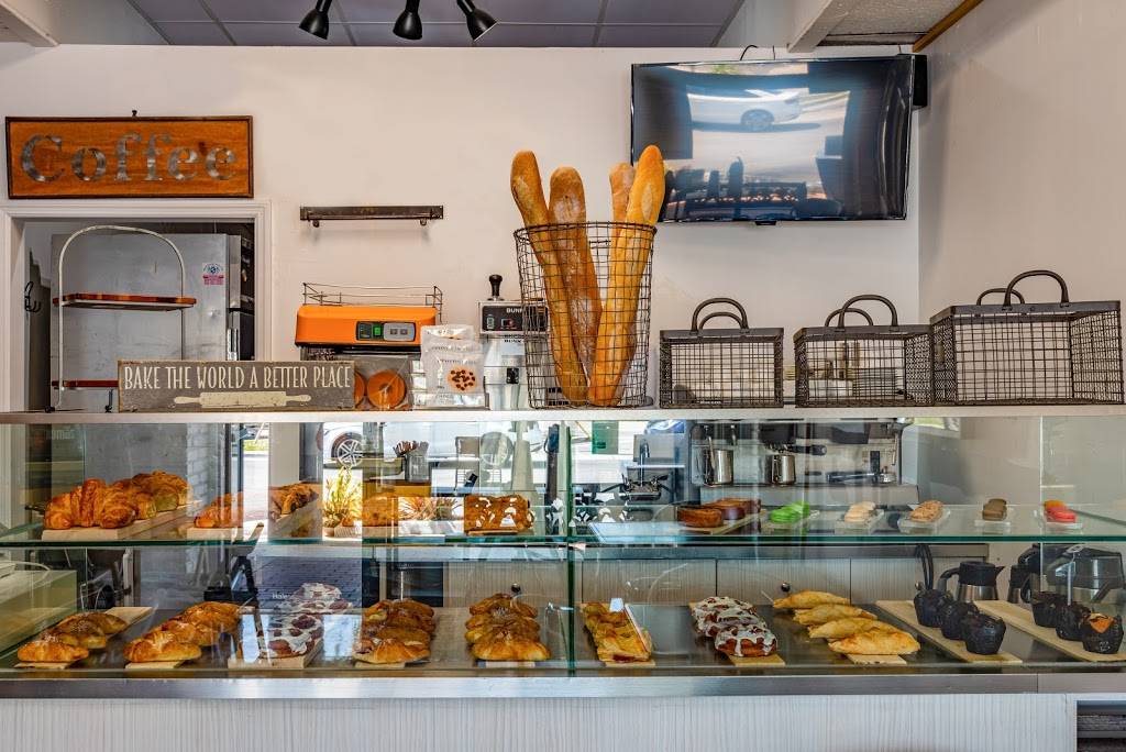 Coffee Talk | bakery | 7370 SW 57th Ave, Miami, FL 33143, USA | 3057638567 OR +1 305-763-8567