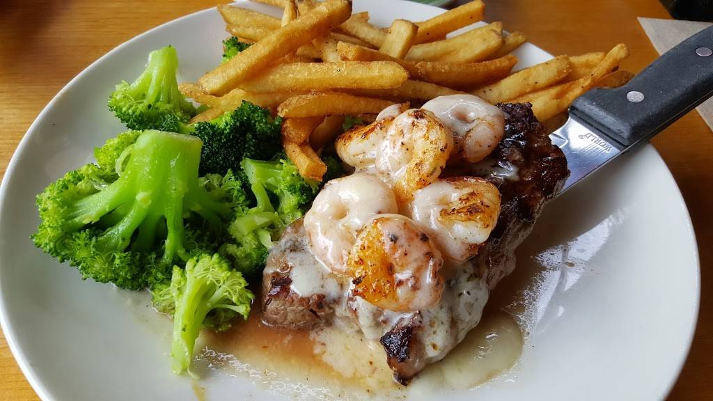 Applebees Grill + Bar | restaurant | 100 N Sykes Creek Pkwy, Merritt Island, FL 32953, USA | 3214559898 OR +1 321-455-9898