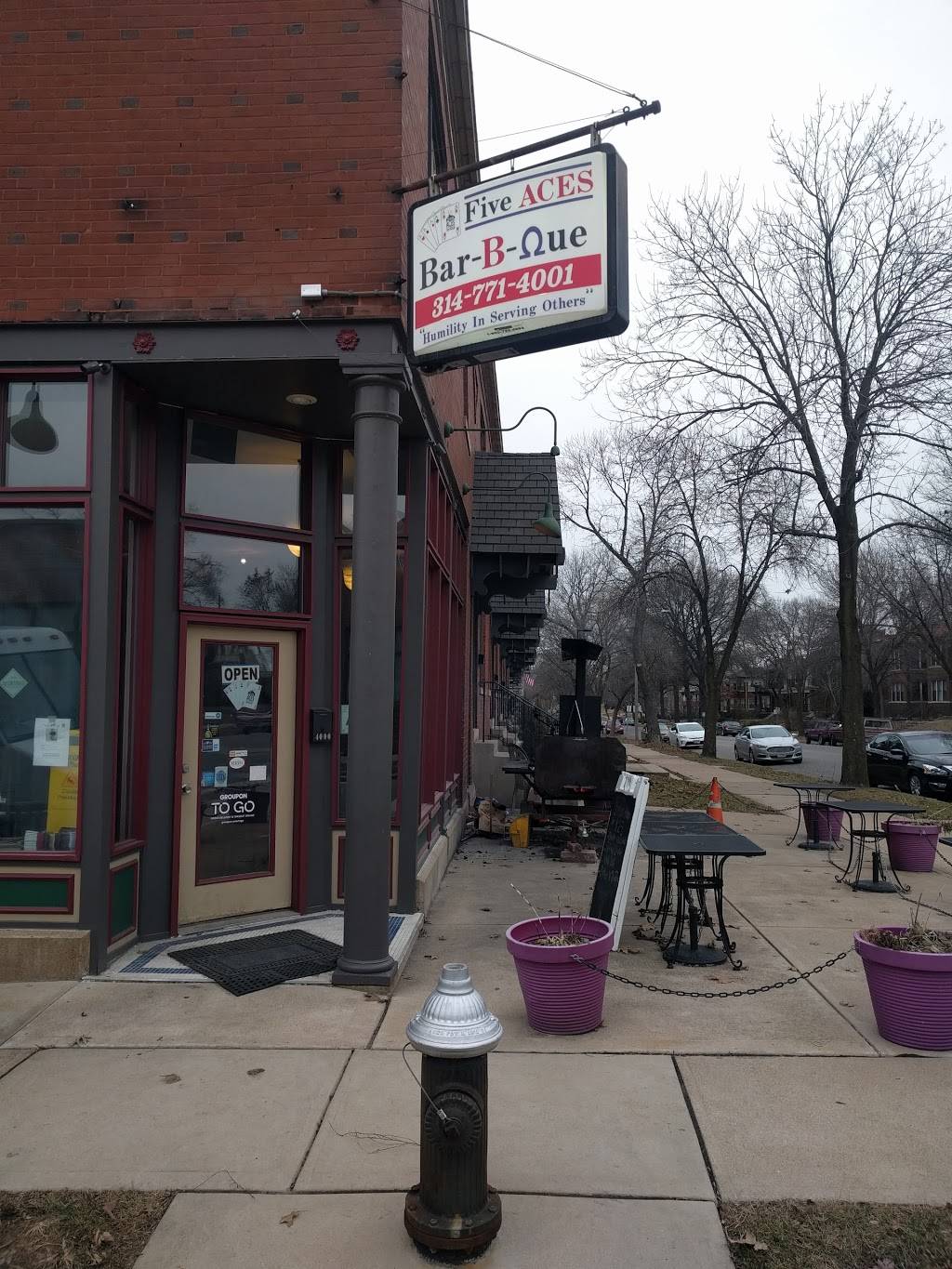 Five Aces Bbq | restaurant | 4000 Shaw Blvd, St. Louis, MO 63110, USA | 3147714001 OR +1 314-771-4001