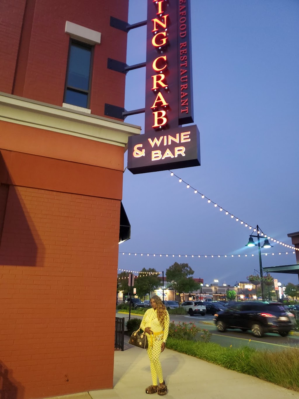 King Crab | restaurant | 1601 Willow Lawn Dr suite 800, Richmond, VA 23230, USA | 8049972968 OR +1 804-997-2968