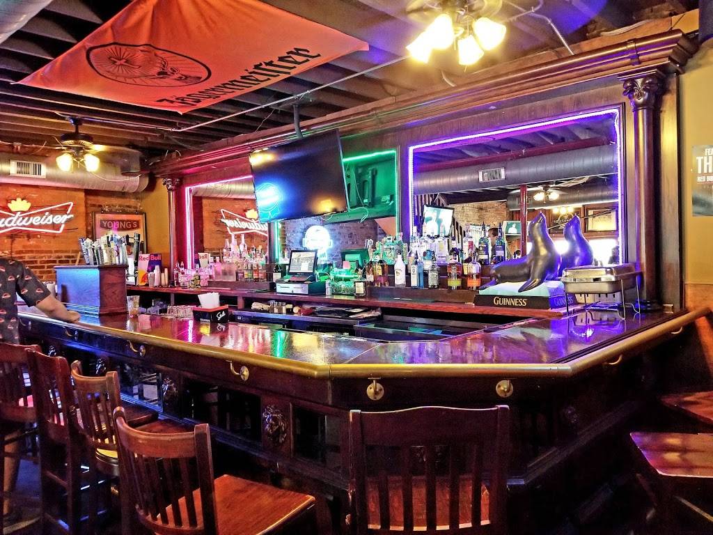 Llywelyns Pub | restaurant | 1732 S 9th St, St. Louis, MO 63104, USA | 3144363255 OR +1 314-436-3255