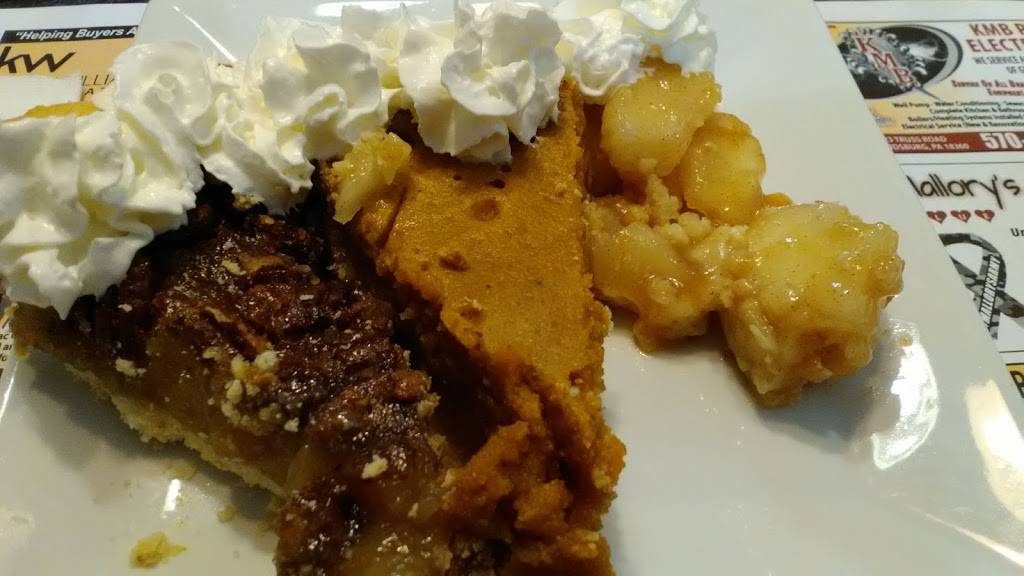 Triplets Family Restaurant | restaurant | 1947 W Main St, Stroudsburg, PA 18360, USA | 5704216566 OR +1 570-421-6566