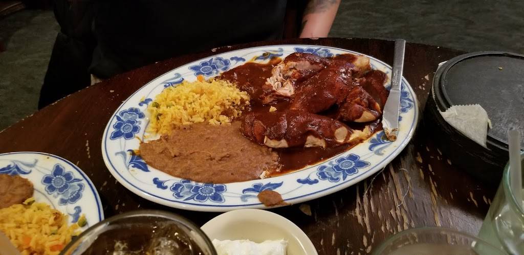 Mom Alone Mexican Grill | restaurant | 1111 E NASA Pkwy, Webster, TX 77598, USA | 2814803170 OR +1 281-480-3170