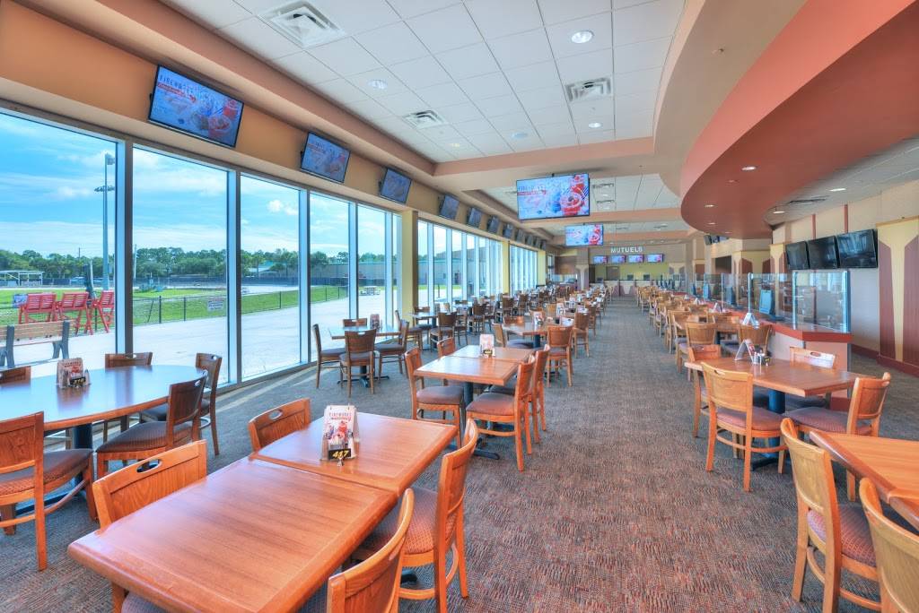 Daytona Beach Racing and Card Club | restaurant | 960 S Williamson Blvd, Daytona Beach, FL 32114, USA | 3862526484 OR +1 386-252-6484