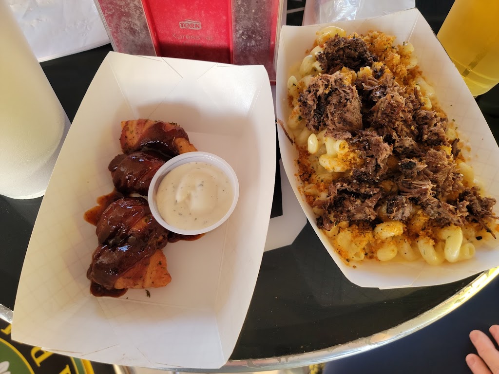 Satisfried the Truck | restaurant | 1916 Austin Hwy, San Antonio, TX 78218, USA | 2106060221 OR +1 210-606-0221