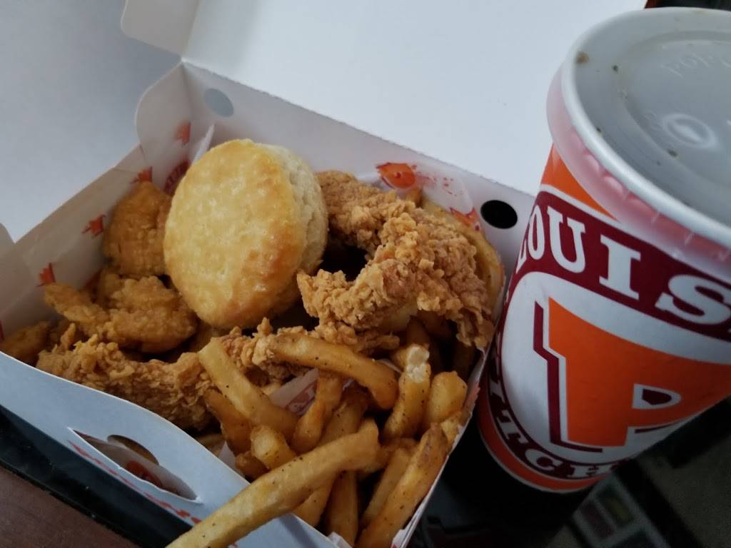 Popeyes Louisiana Kitchen | restaurant | 100 Debaun Loop, Chesapeake, VA 23320, USA | 7573511943 OR +1 757-351-1943