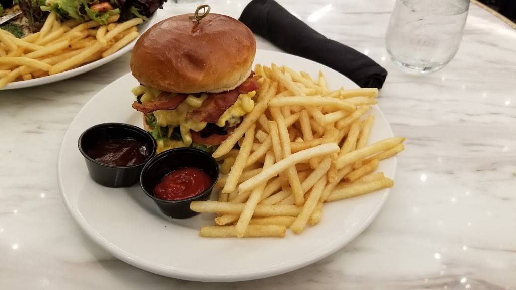 Sugar Factory | restaurant | 350 Trolley Line Blvd, Ledyard, CT 06338, USA | 8603127847 OR +1 860-312-7847