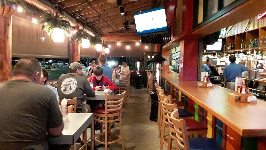 Pinchers | restaurant | 10029 Gulf Center Dr, Fort Myers, FL 33913, USA | 2394154040 OR +1 239-415-4040