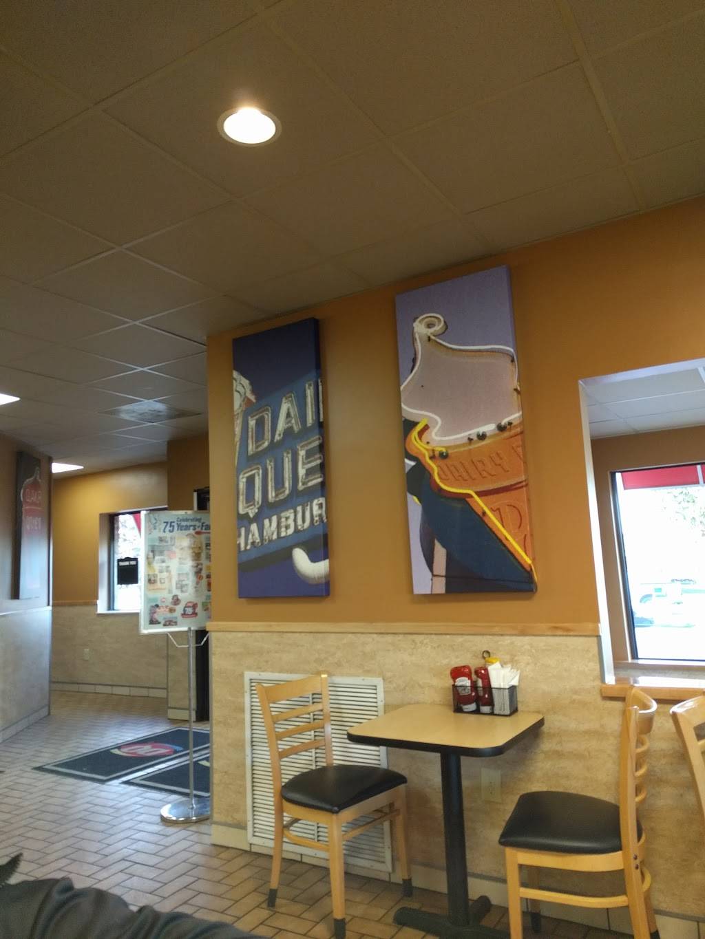 Dairy Queen Grill & Chill | restaurant | 330 S State Rd 135, Greenwood, IN 46142, USA | 3178881034 OR +1 317-888-1034