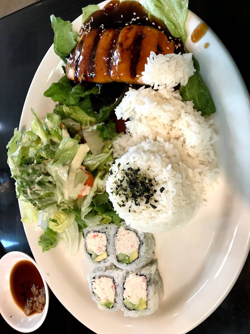 Rolling Sushi | restaurant | 12592 E Foothill Blvd, Rancho Cucamonga, CA 91739, USA | 9098993441 OR +1 909-899-3441