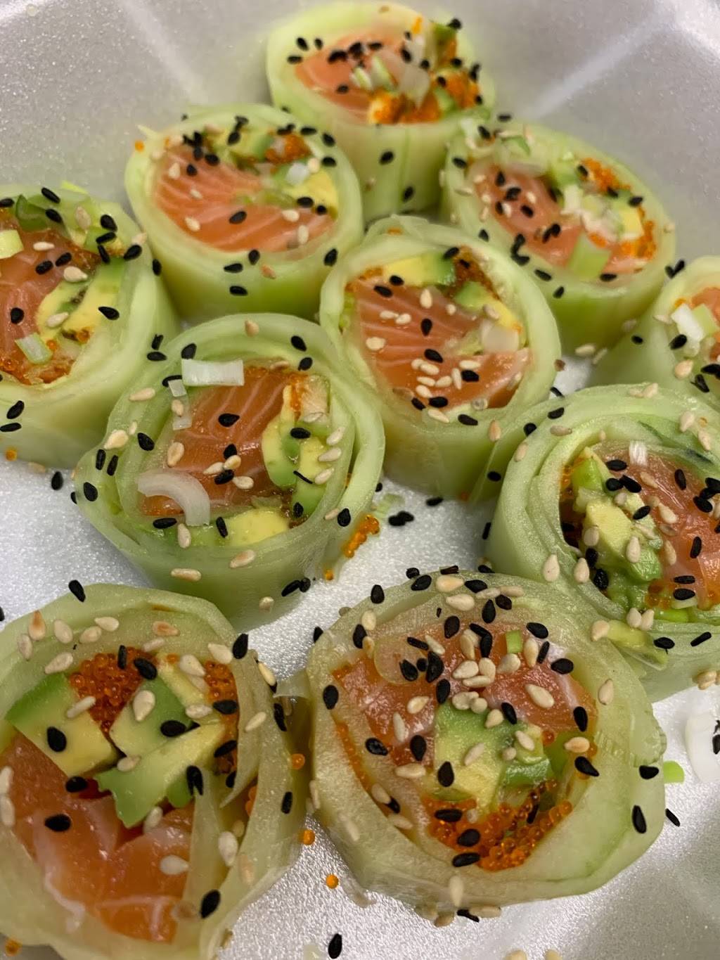 Sushi Express at Madison Green | restaurant | 2001 Crestwood Blvd N, Royal Palm Beach, FL 33411, USA | 5619261505 OR +1 561-926-1505