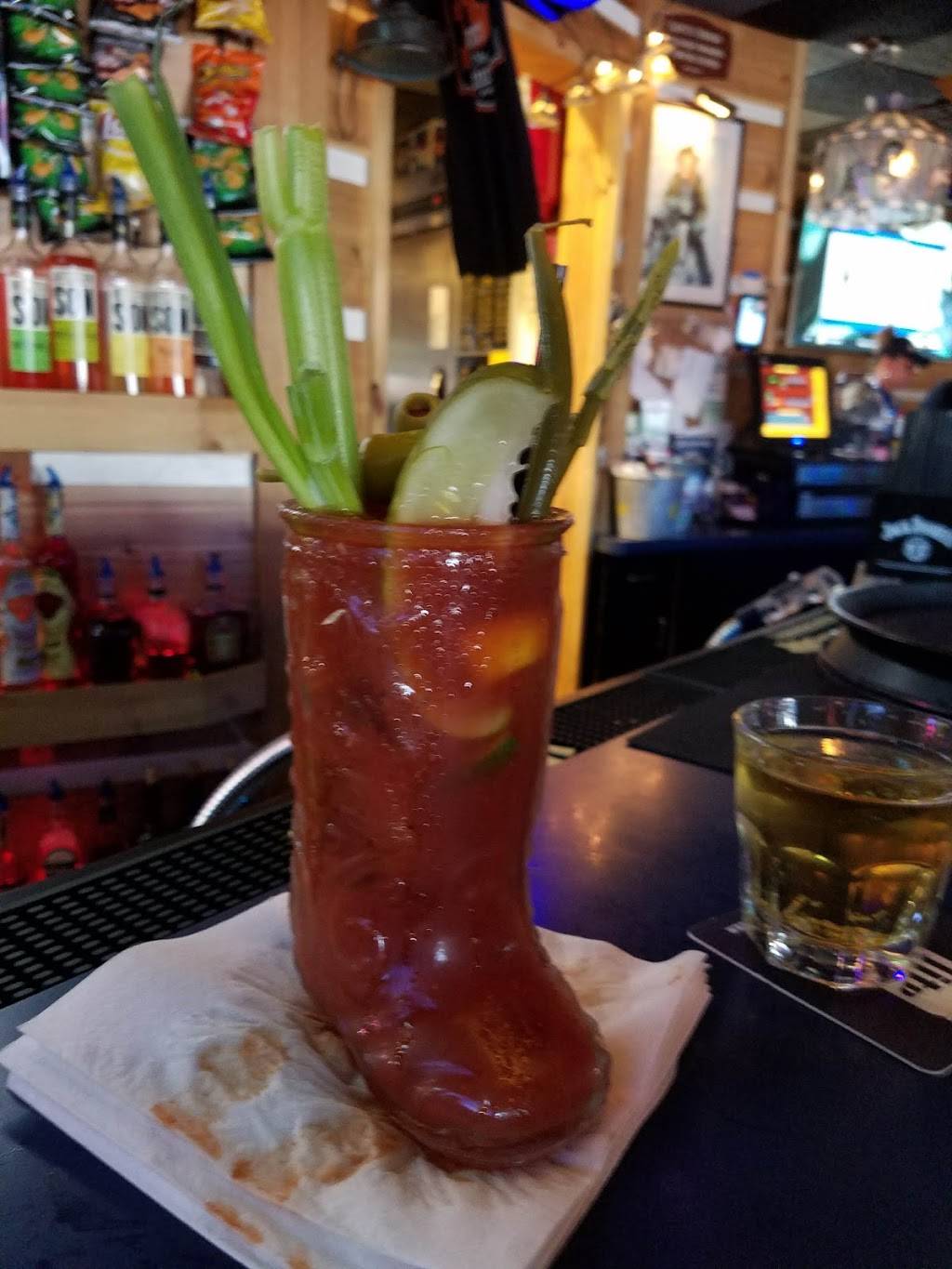 Mustang Shellys Roadhouse | restaurant | 18540 W National Ave, New Berlin, WI 53146, USA | 2626792221 OR +1 262-679-2221