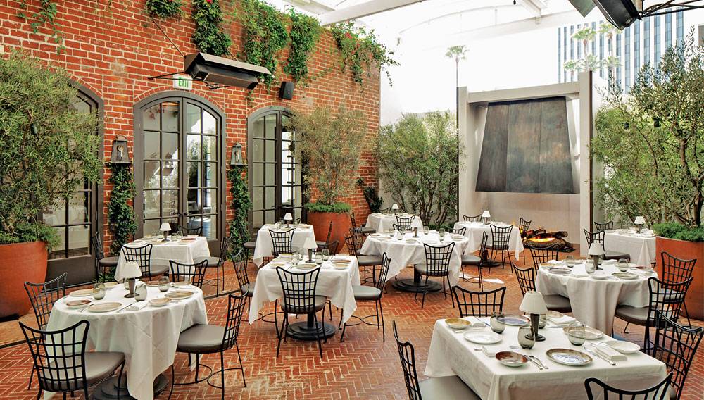 Spago | restaurant | 176 N Canon Dr, Beverly Hills, CA 90210, USA | 3103850880 OR +1 310-385-0880