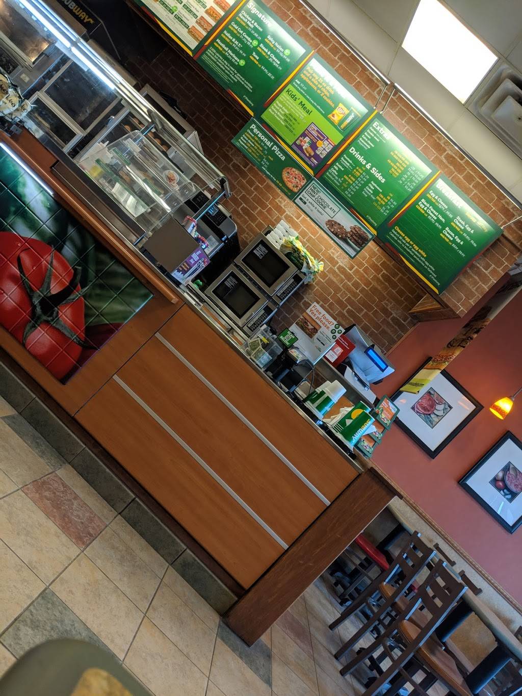 Subway | restaurant | 847 S Latson Rd, Howell, MI 48843, USA | 5175400927 OR +1 517-540-0927