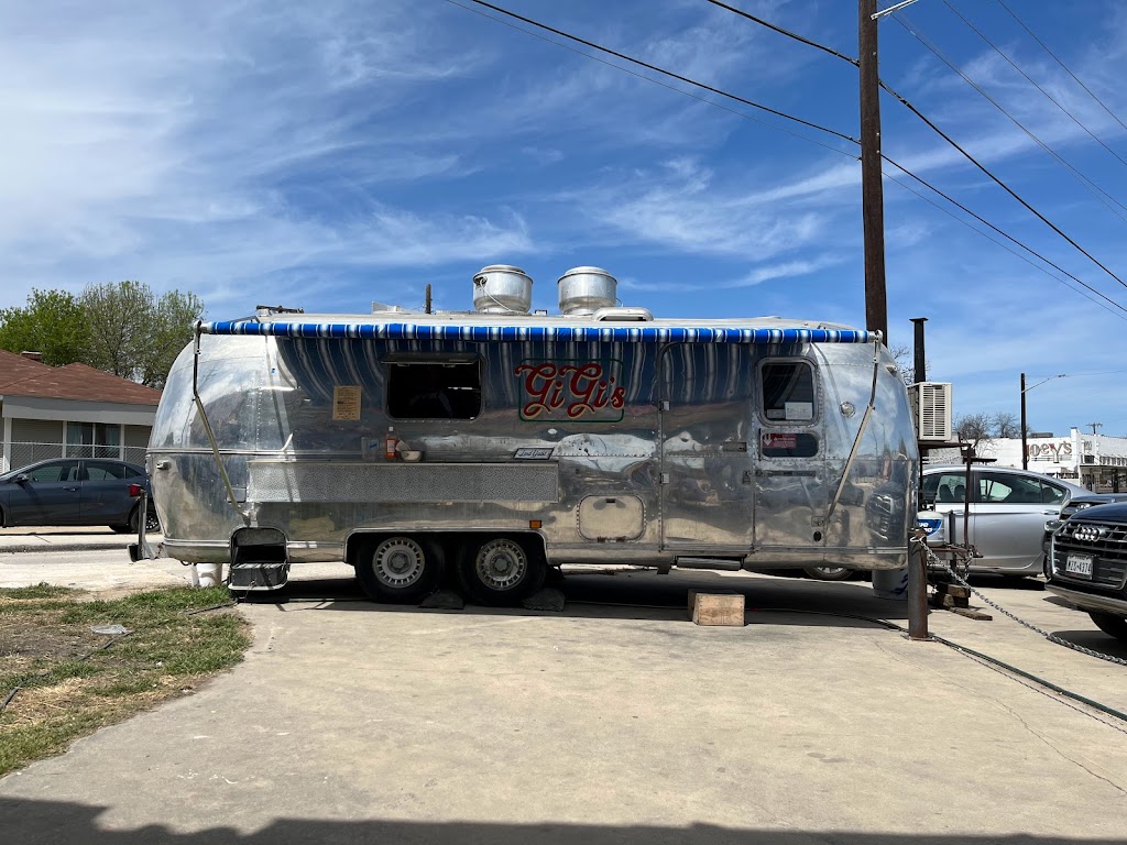 GiGis Deli | restaurant | 2327 N St Marys St, San Antonio, TX 78212, USA | 5024302101 OR +1 502-430-2101