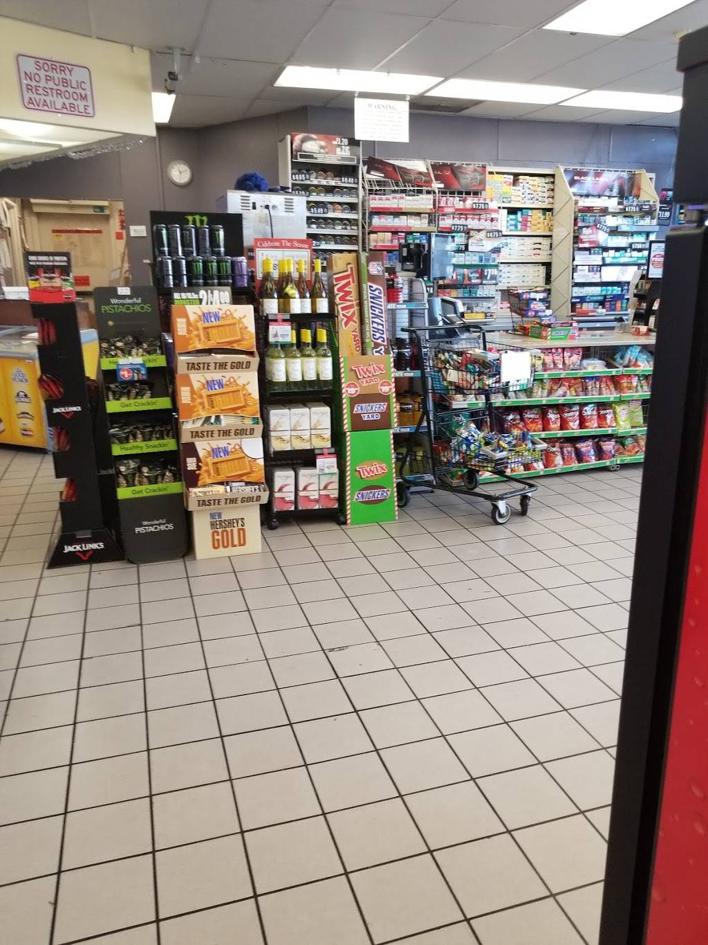 Circle K | meal takeaway | 1161 E Valley Pkwy, Escondido, CA 92025, USA | 7607472634 OR +1 760-747-2634