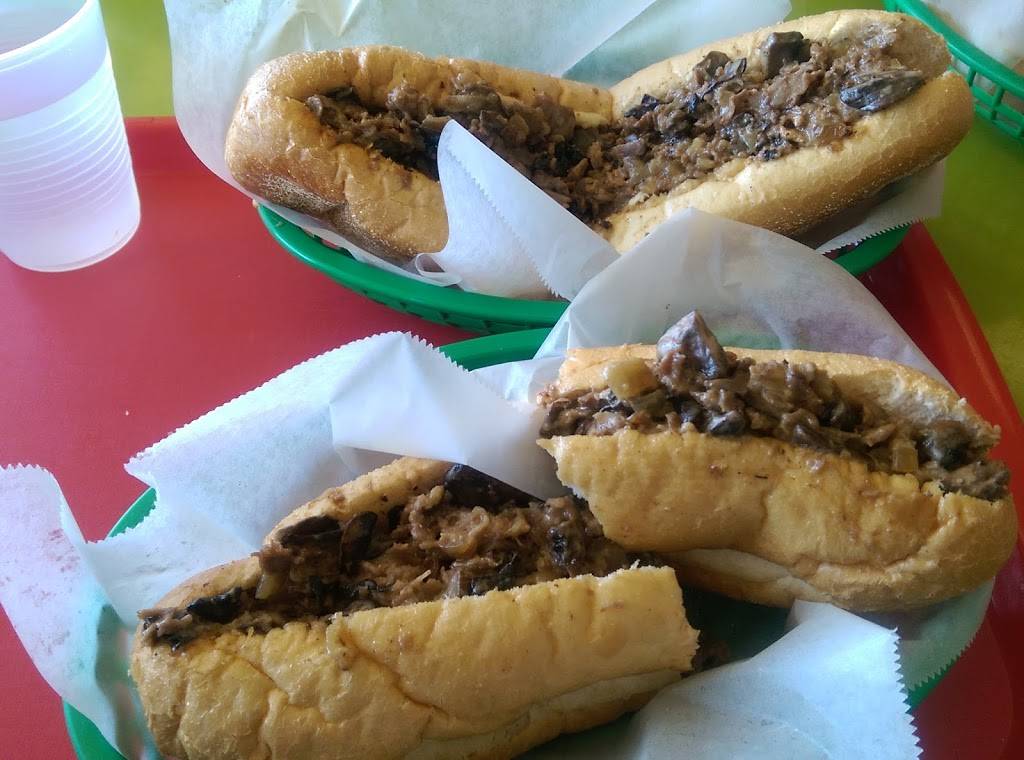 Philly Franks Steaks | restaurant | 151 S Rancho Santa Fe Rd, San Marcos, CA 92069, USA | 7605910145 OR +1 760-591-0145