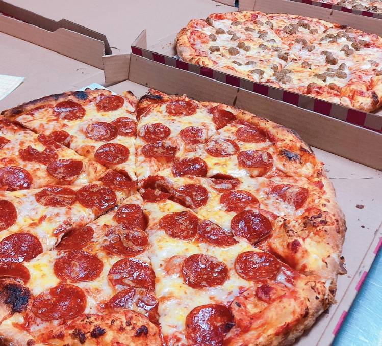 Anthonys Pizza | restaurant | 11368 Kenyon Way E, Rancho Cucamonga, CA 91701, USA | 9094796831 OR +1 909-479-6831