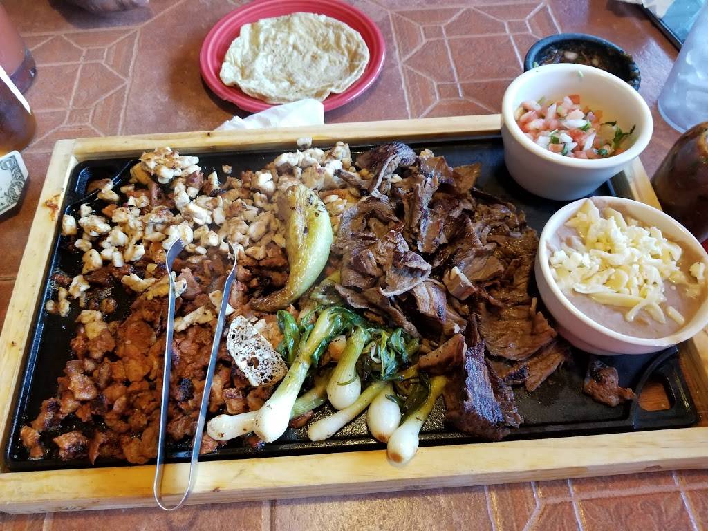 La Hacienda Azteca | restaurant | 1147 150th St, Hammond, IN 46327, USA | 2199338870 OR +1 219-933-8870