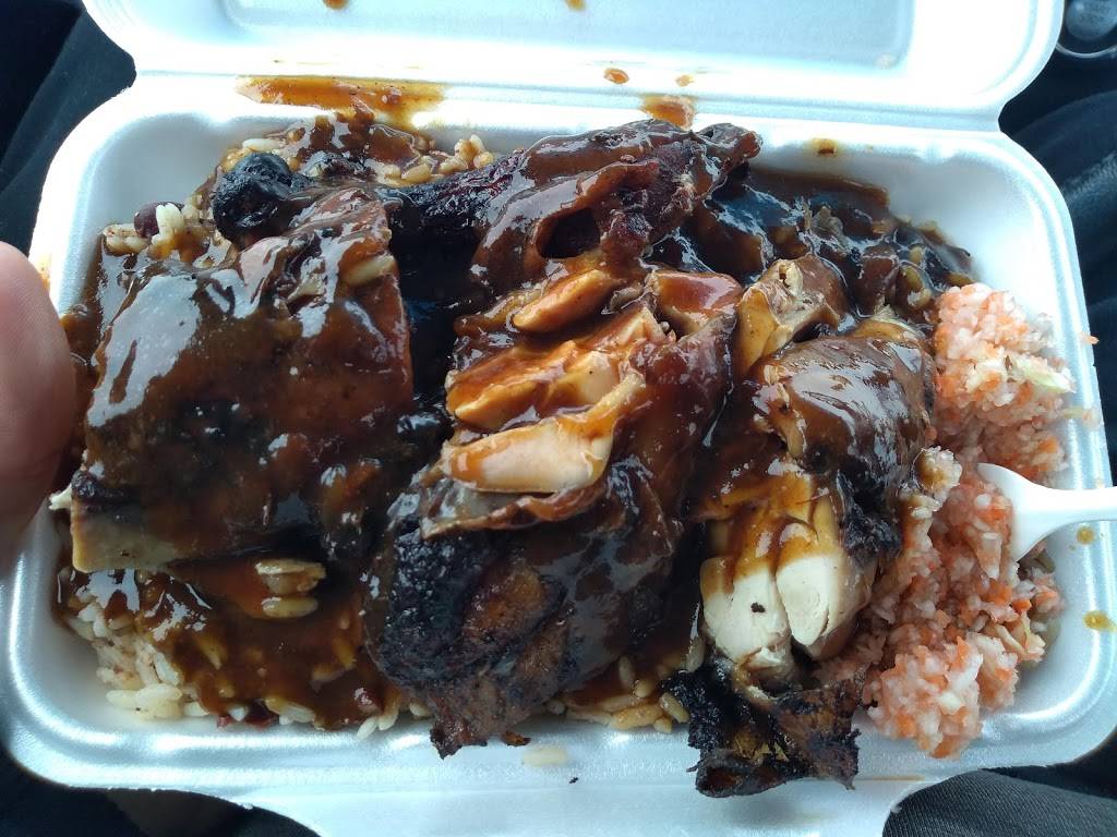 Mr Jerk | restaurant | 3050 Don Mills Rd E, North York, ON M2J 3C1, Canada | 4164913593 OR +1 416-491-3593