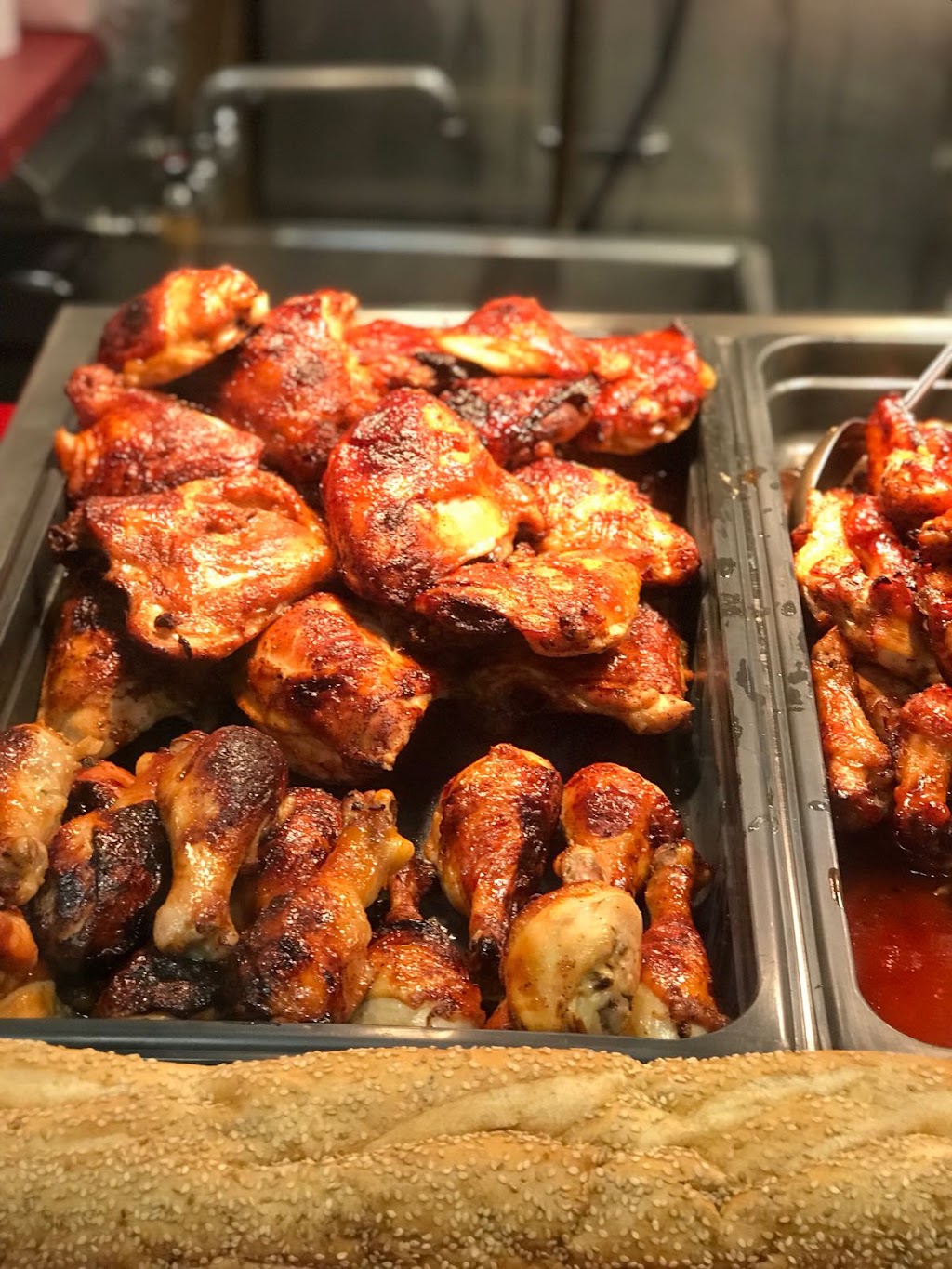 Famous Franks A-lot | restaurant | 51 N 12th St, Philadelphia, PA 19107, USA | 2156259991 OR +1 215-625-9991