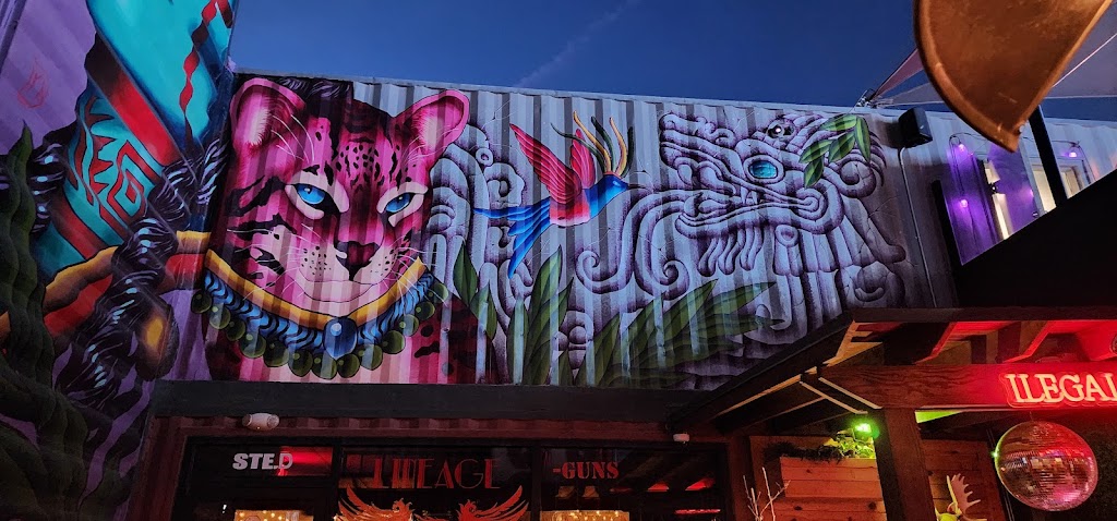 Benny Franks Bar and Kitchen | restaurant | 3041 N Zaragoza Rd Ste B, El Paso, TX 79938, USA | 9152496771 OR +1 915-249-6771