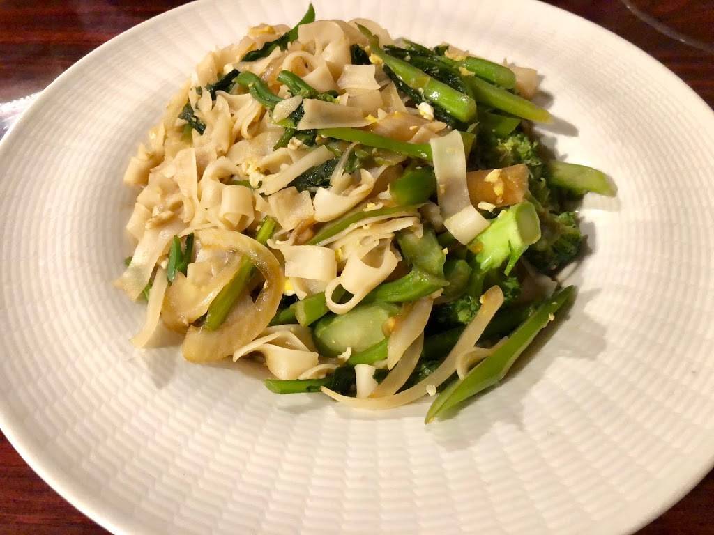 Lotus Garden | restaurant | 1011 King St, Utica, NY 13501, USA | 3157988897 OR +1 315-798-8897