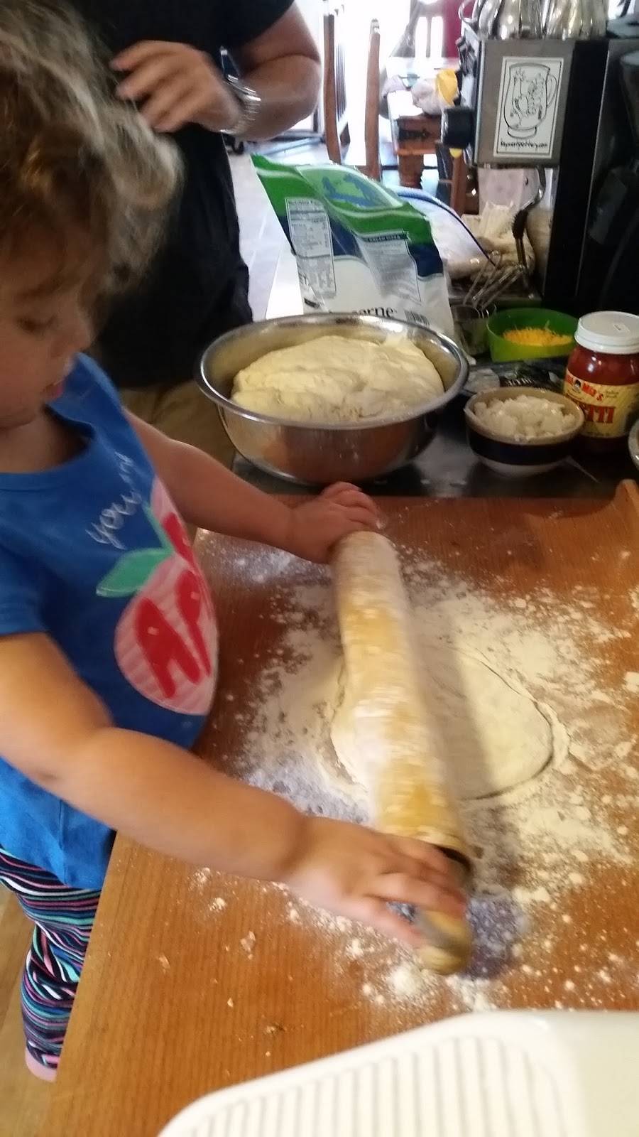 Hot Bugs Catering | restaurant | 175 Bruce Ave, Shreveport, LA 71105, USA | 3185257233 OR +1 318-525-7233