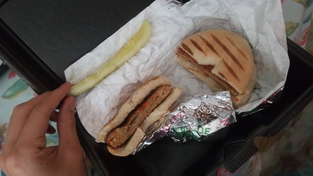 Momma Goldbergs Deli | restaurant | 6625, 7960 Vaughn Rd, Montgomery, AL 36116, USA | 3345171071 OR +1 334-517-1071