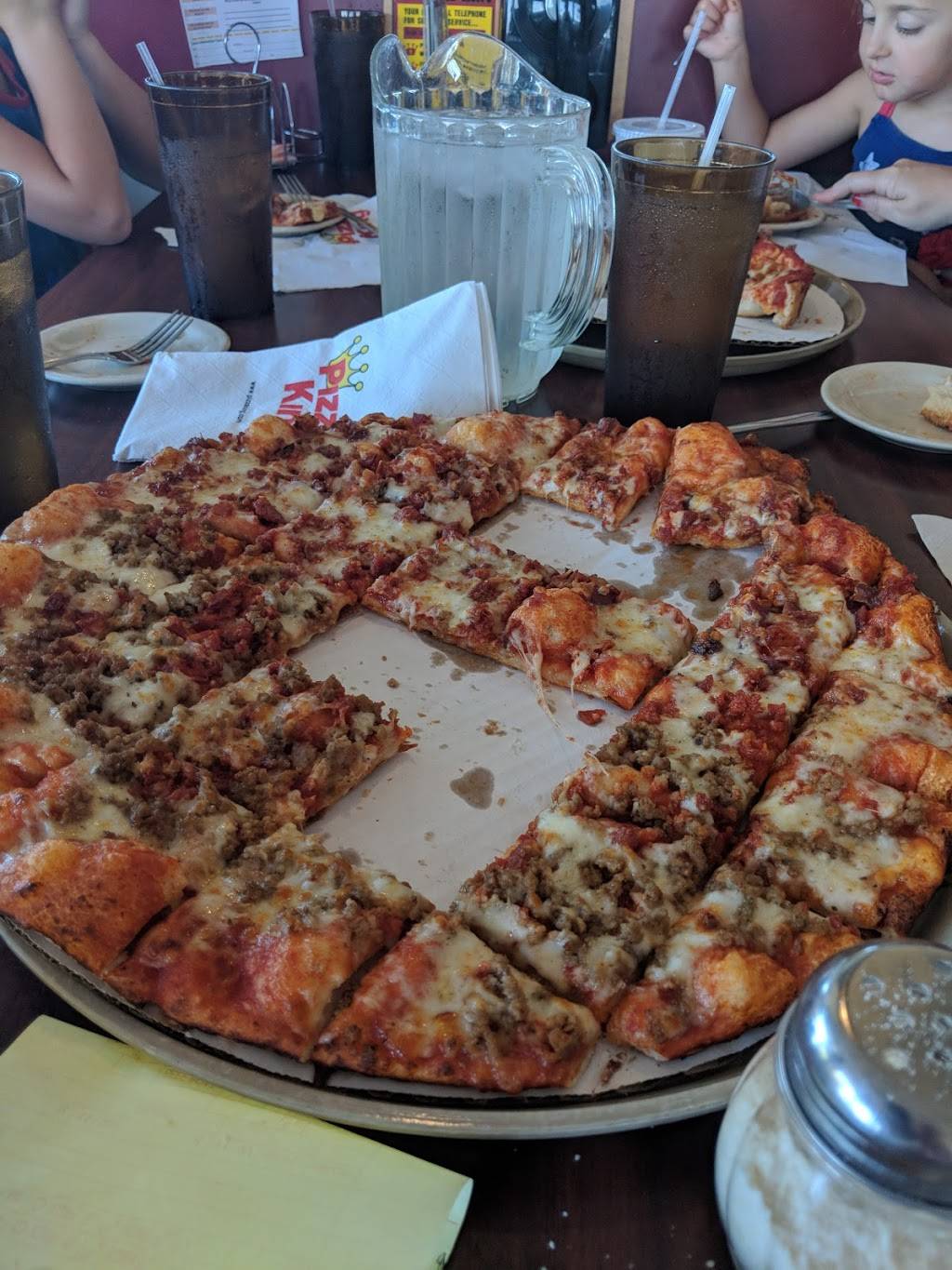 Pizza King | meal delivery | 836 US-27, Berne, IN 46711, USA | 2605893515 OR +1 260-589-3515