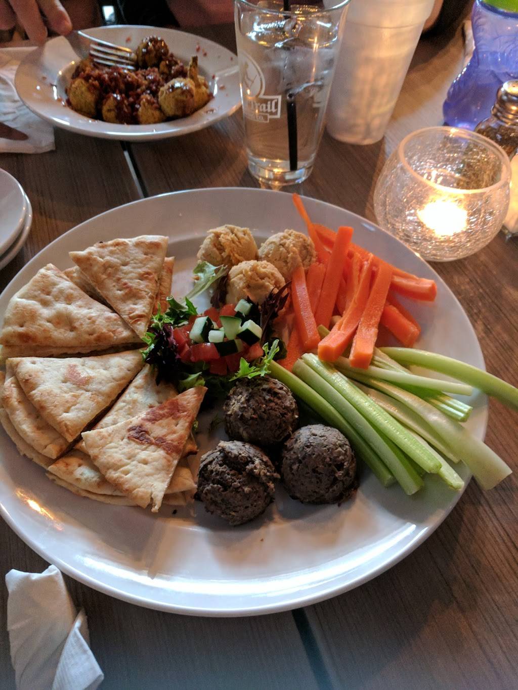 Dive Bar & Grille | restaurant | 2132 E Carson St, Pittsburgh, PA 15203, USA | 4124812969 OR +1 412-481-2969