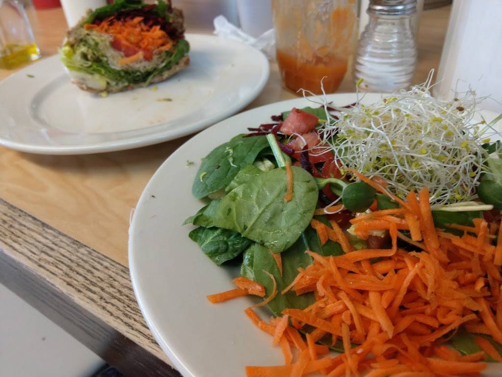 Beehive Cafe & Juice Bar | restaurant | 6490 SW 40th St, Miami, FL 33155, USA | 3056631300 OR +1 305-663-1300