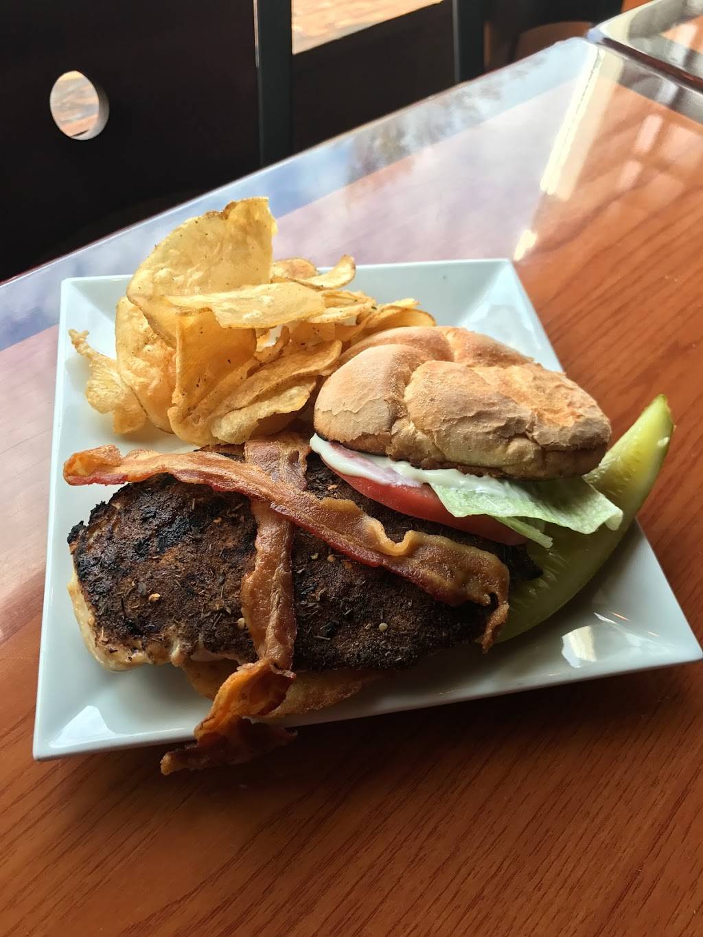 Philadelphia Tavern | restaurant | 9413 Main St, Manassas, VA 20110, USA | 7033931776 OR +1 703-393-1776