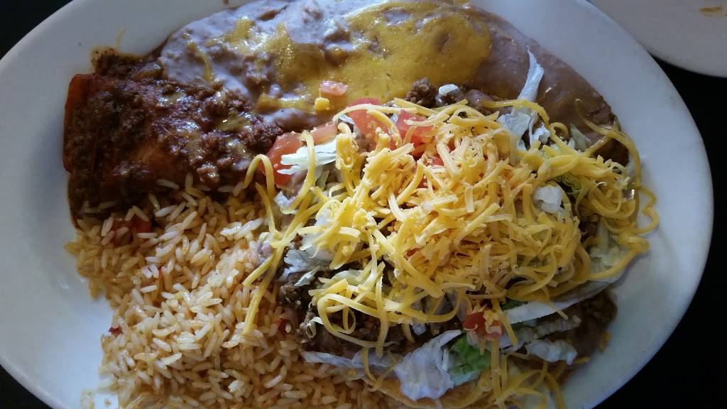 Cafe Del Rio | restaurant | 2830 I-10, Beaumont, TX 77703, USA | 4093470250 OR +1 409-347-0250